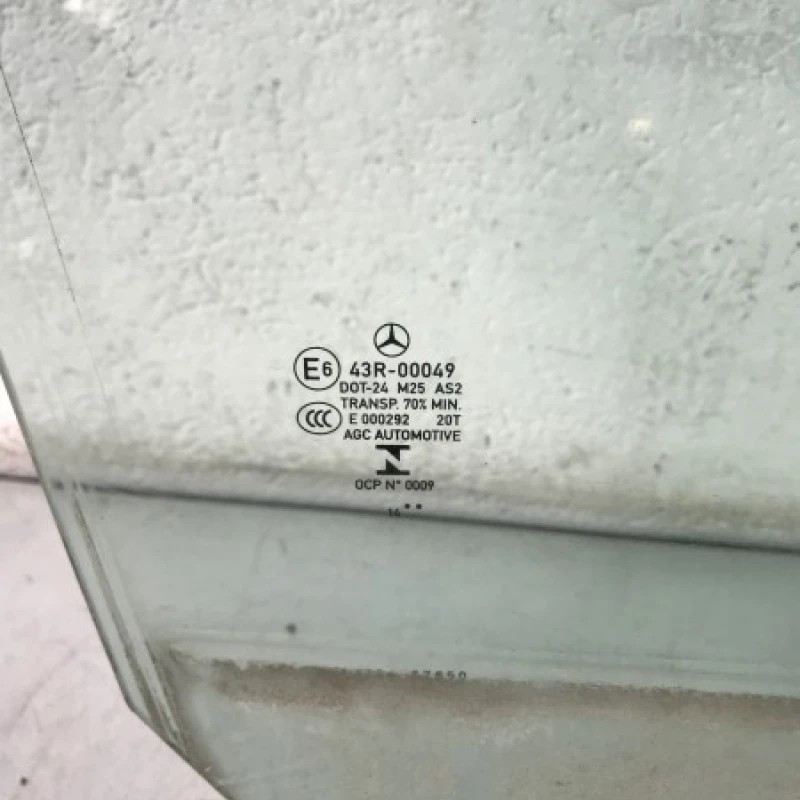 Geam dreapta fata / Mercedes-Benz B Class W246 2015 / Caroserie, oglinzi si faruri