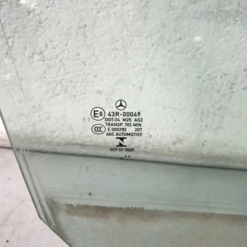 Geam dreapta fata / Mercedes-Benz B Class W246 2015 / Caroserie, oglinzi si faruri