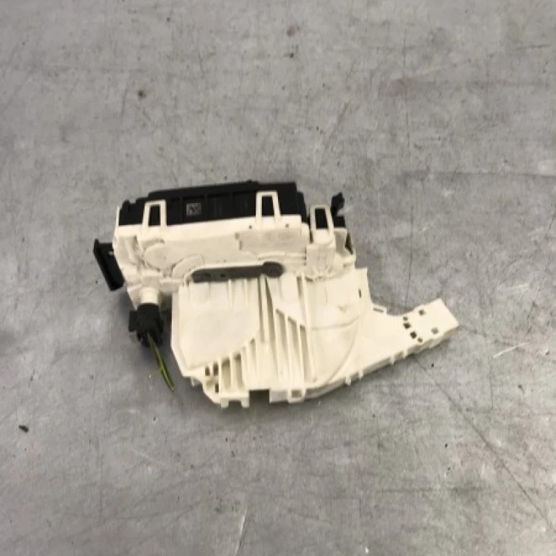 Iala broasca usa stanga spate Mercedes-Benz B Class W246 2015