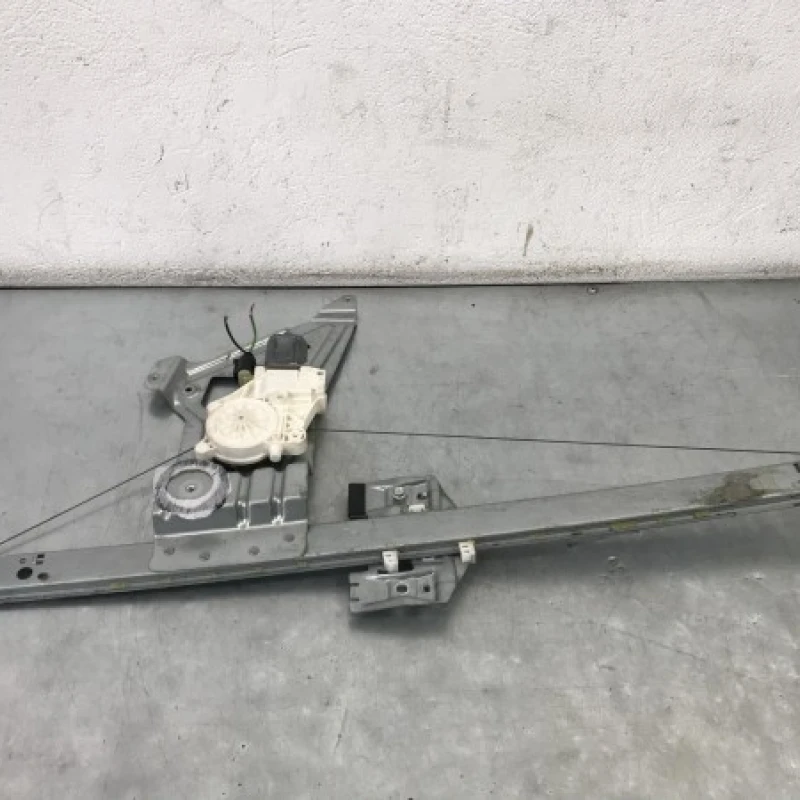 Macara geam stanga fata Volkswagen 