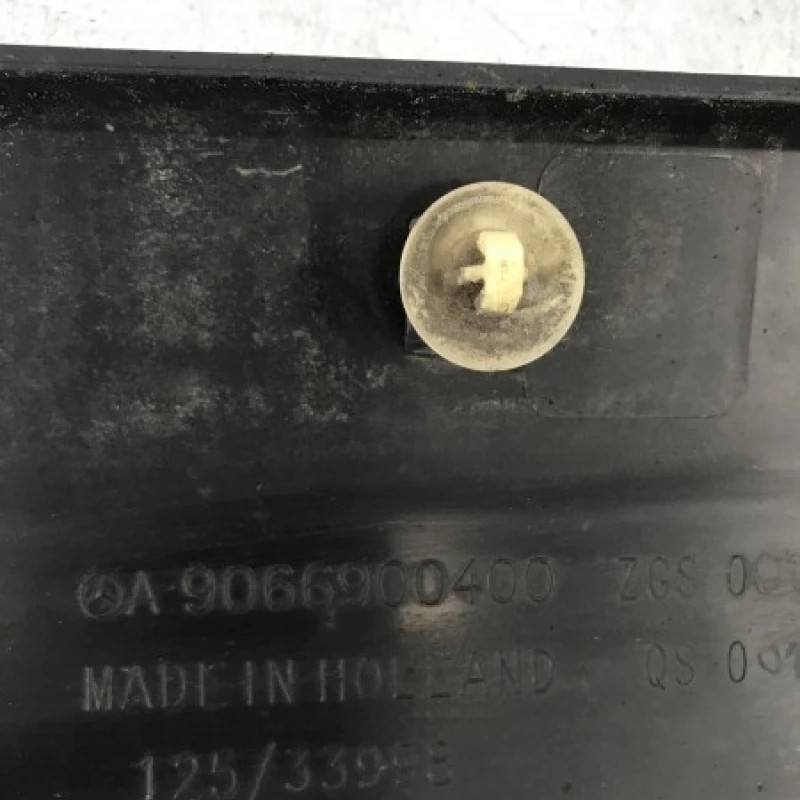 Bandou usa stanga fata / Volkswagen Crafter 2E/2F 2008 / Caroserie, oglinzi si faruri