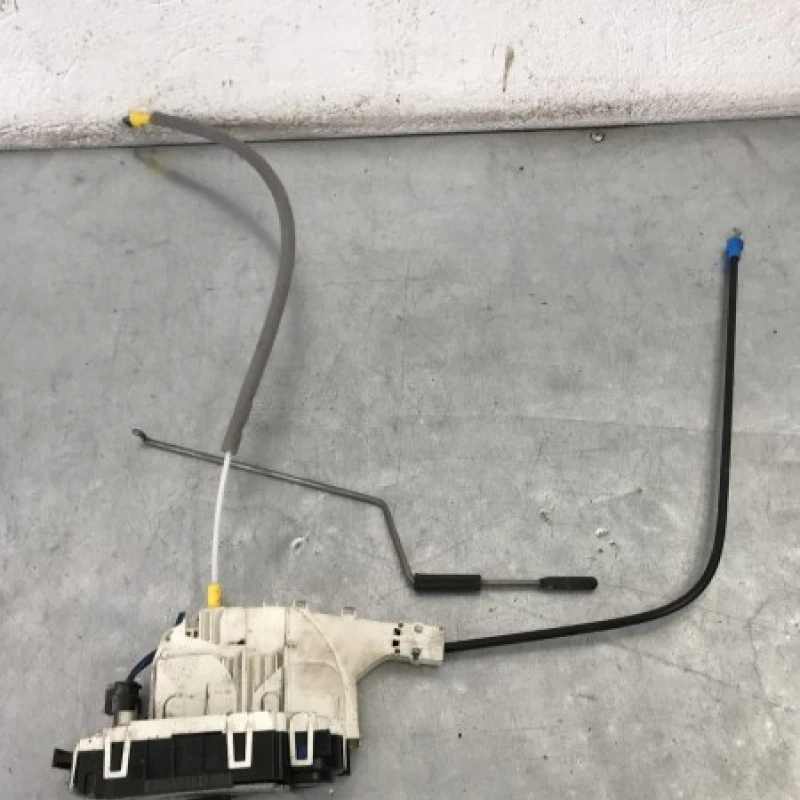 Iala broasca usa dreapta fata Volkswagen 