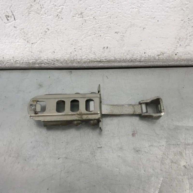 Opritor usa dreapta fata / Volkswagen Crafter 2E/2F 2008 / Caroserie, oglinzi si faruri