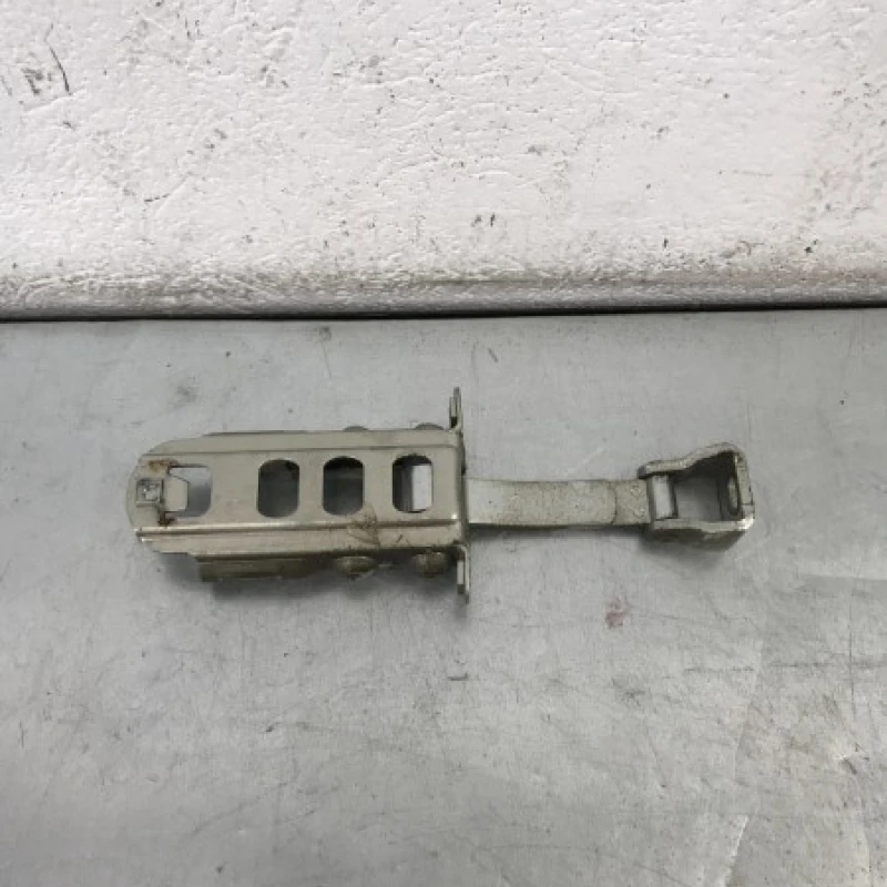 Opritor usa dreapta fata Volkswagen 