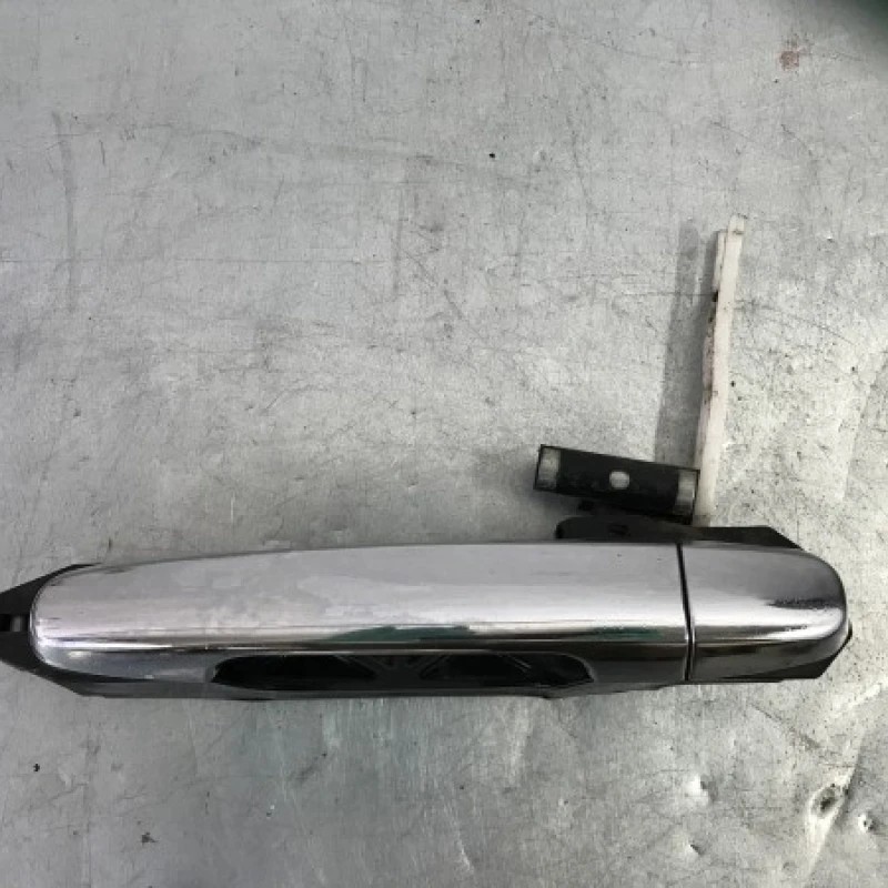 Maner usa stanga spate / Toyota Hilux AN20 2010 / Caroserie, oglinzi si faruri