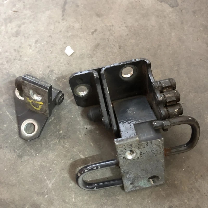 Balamale usa dreapta fata / Volkswagen Passat B7 2012 / Caroserie, oglinzi si faruri