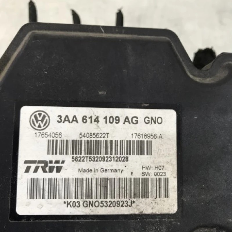 Pompa abs / Volkswagen Passat B7 2012 / Frane