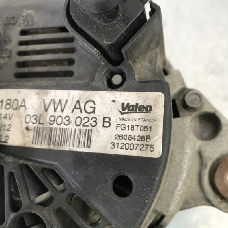 Alternator / Volkswagen Passat B7 2012 / Motor, racire si evacuare