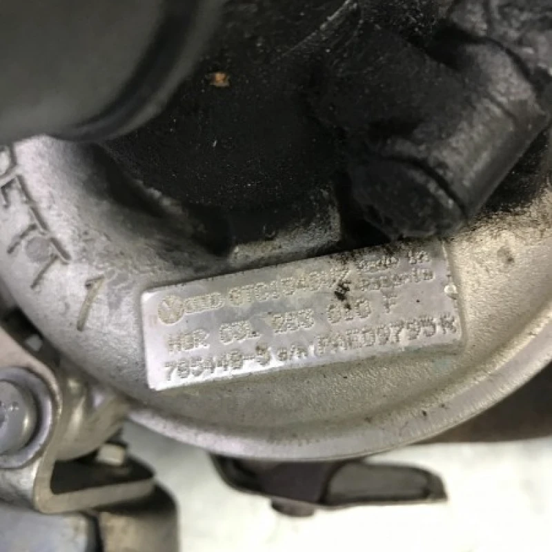 Turbosuflanta turbo turbina / Volkswagen Passat B7 2012 / Motor, racire si evacuare