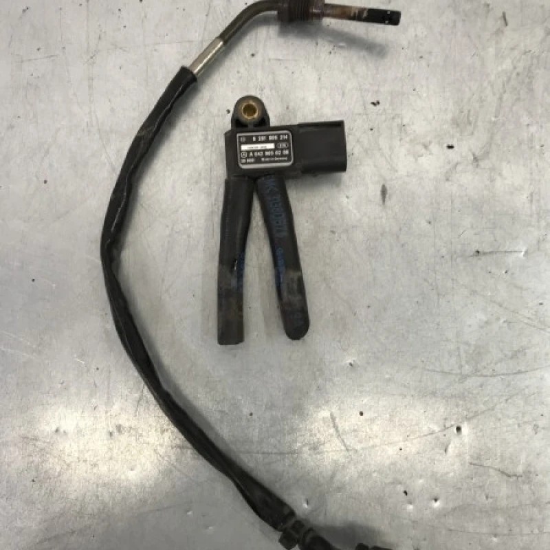 Senzor presiune filtru / Mercedes-Benz Sprinter 309/310/313/314/316 2014 / Audio si electronice