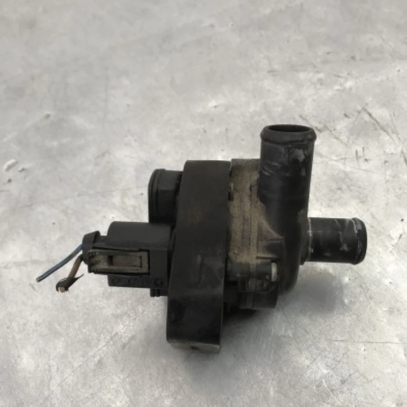 Pompa auxiliara recirculare apa / Mercedes-Benz Sprinter 309/310/313/314/316 2014 / Motor, racire si evacuare
