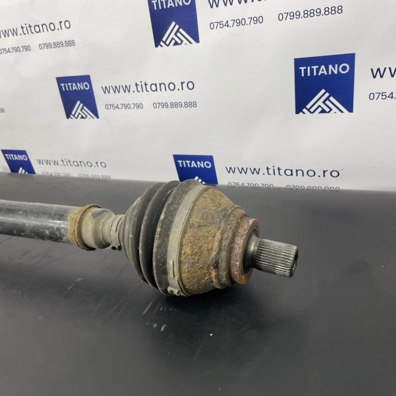 Planetara dreapta fata / Volkswagen Passat B7 2012 / Cutie viteze, ambreiaj, transmisie