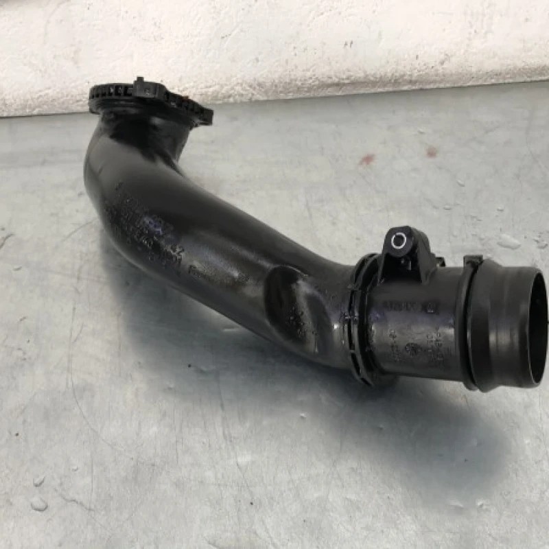Tub intercooler / Mercedes-Benz Sprinter 309/310/313/314/316 2014 / Motor, racire si evacuare