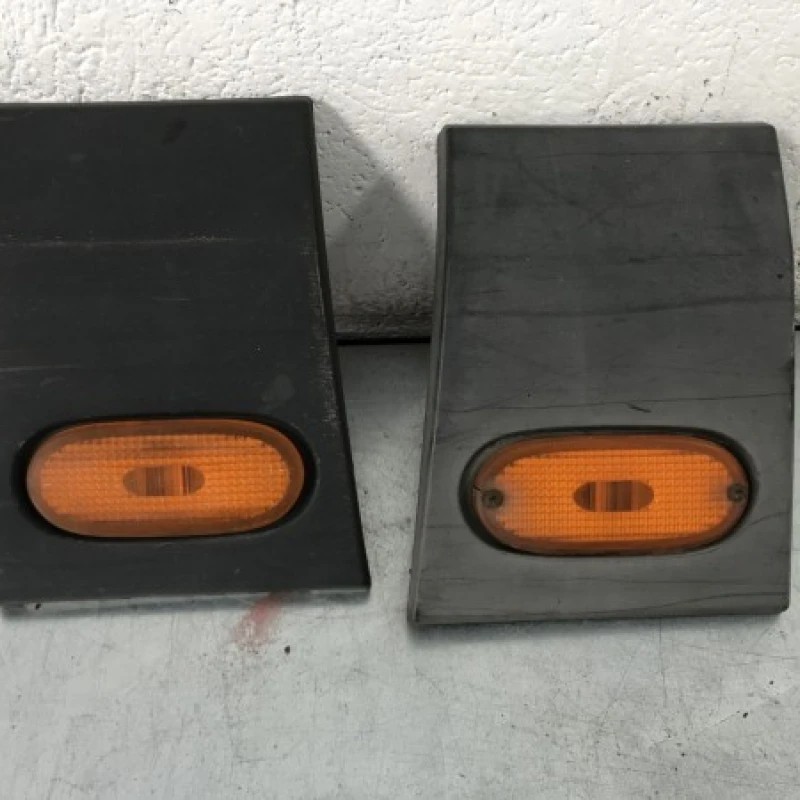 Ornament lateral / Volkswagen Crafter 2E/2F 2008 / Caroserie, oglinzi si faruri
