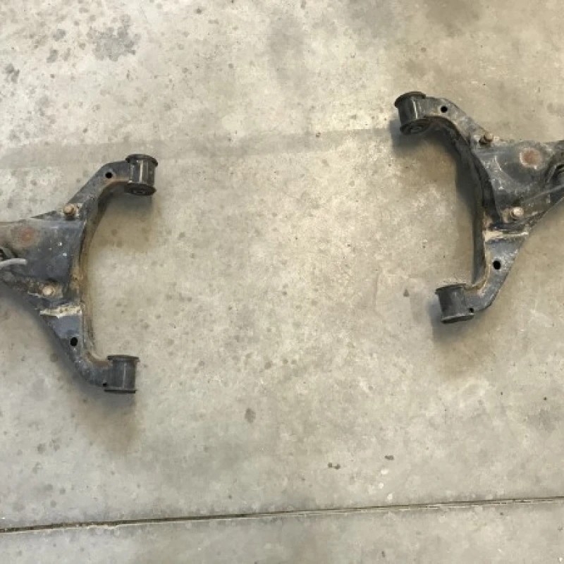 Brat inferior punte fata / Mercedes-Benz Sprinter 309/310/313/314/316 2014 / Directie si suspensie