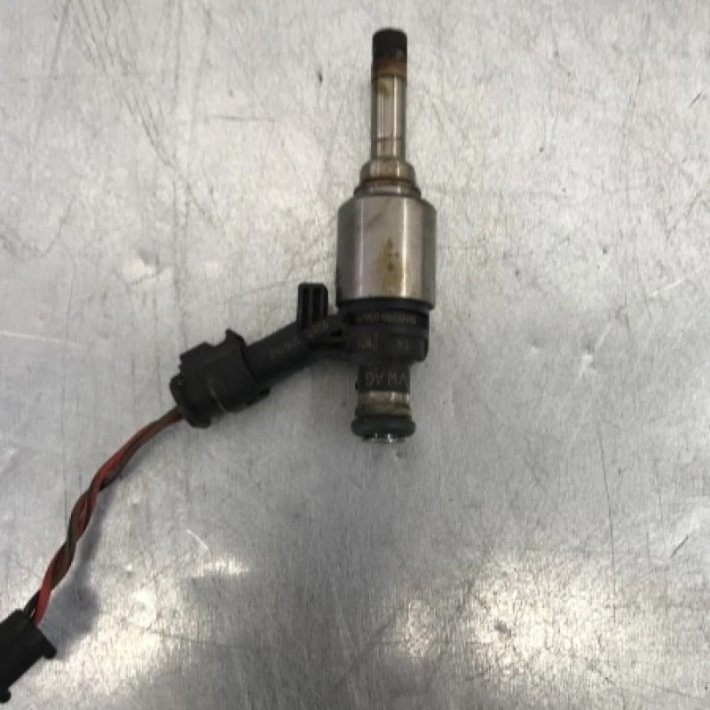Injector Volkswagen Passat B6 2008