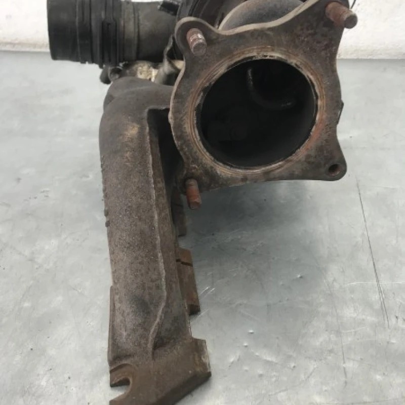 Turbosuflanta turbo turbina / Volkswagen Passat B6 2008 / Motor, racire si evacuare