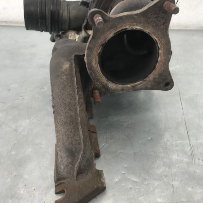 Turbosuflanta turbo turbina / Volkswagen Passat B6 2008 / Motor, racire si evacuare