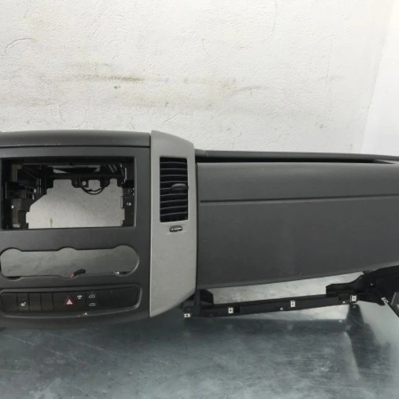 Plansa bord / Mercedes-Benz Sprinter 309/310/313/314/316 2014 / Interior