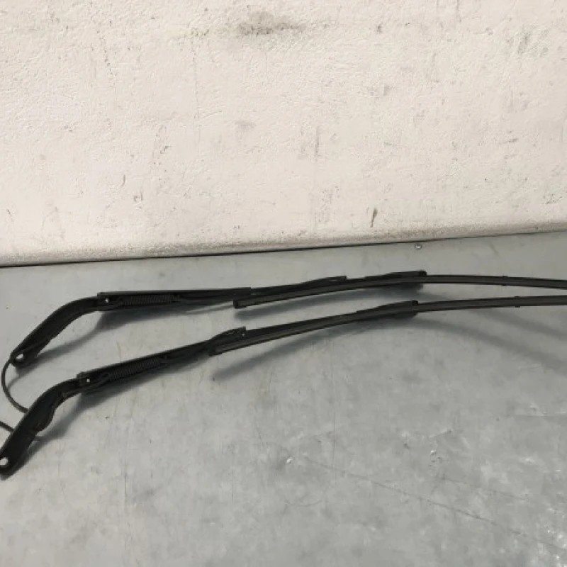Brate stergatoare fata / Mercedes-Benz Sprinter 309/310/313/314/316 2014 / Caroserie, oglinzi si faruri