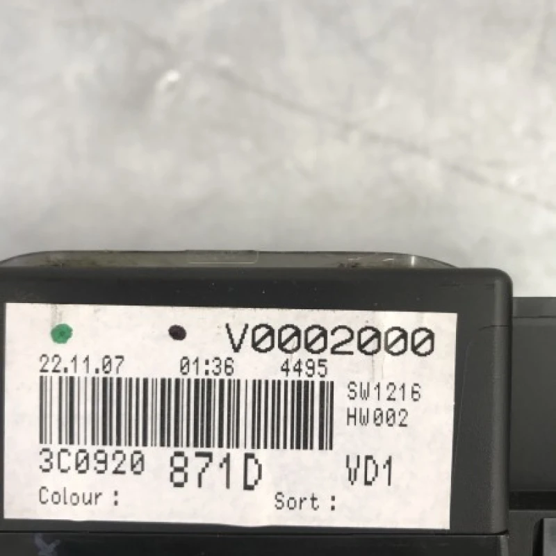 Ceas bord / Volkswagen Passat B6 2008 / Audio si electronice