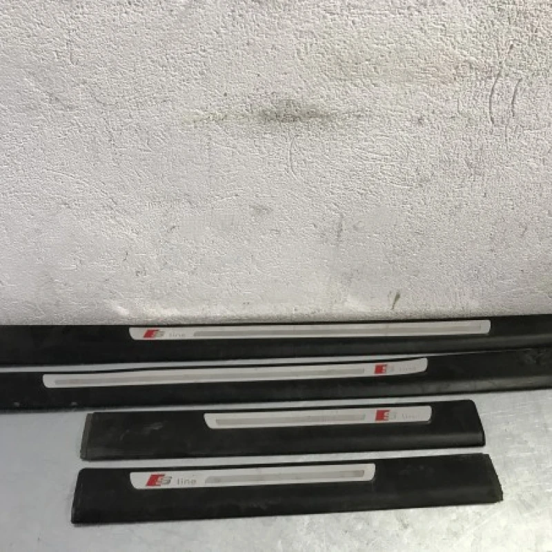 Ornamente praguri S line Audi 