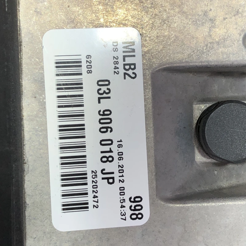 Calculator motor ecu / Audi A4 B8 2013 / Audio si electronice