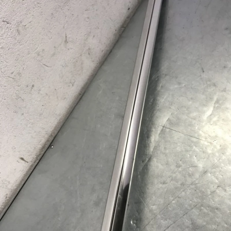 Bari longitudinale / Audi A6 C6 2010 / Caroserie, oglinzi si faruri