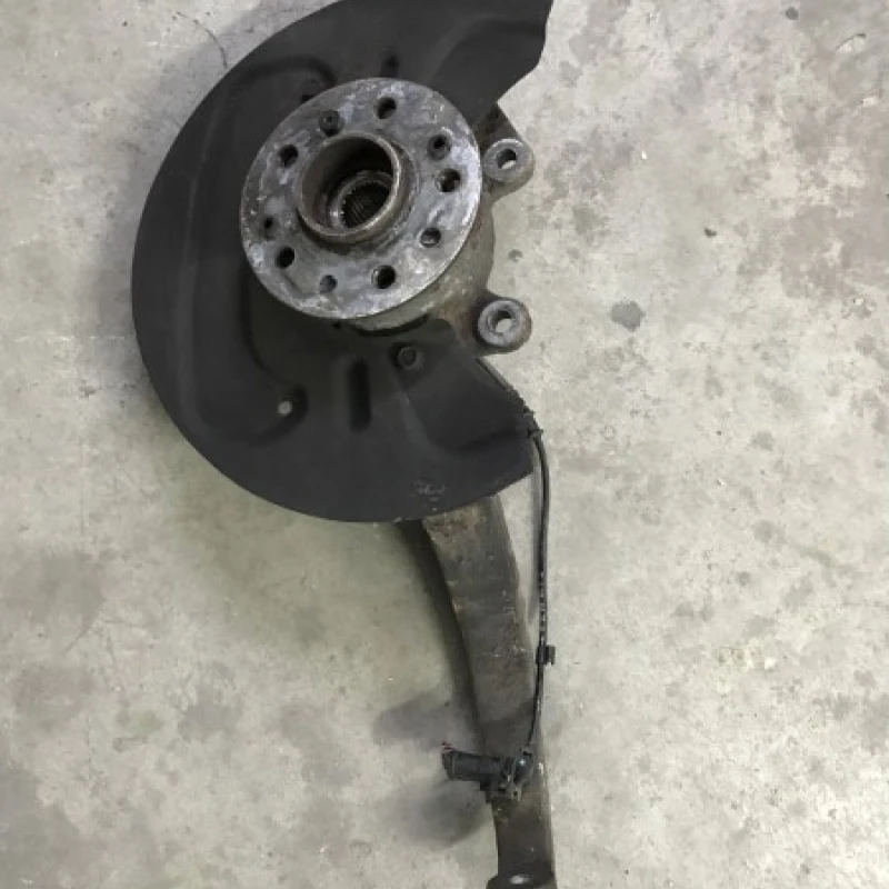 Fuzeta dreapta fata / Mercedes-Benz GL Class X164 2012 / Directie si suspensie