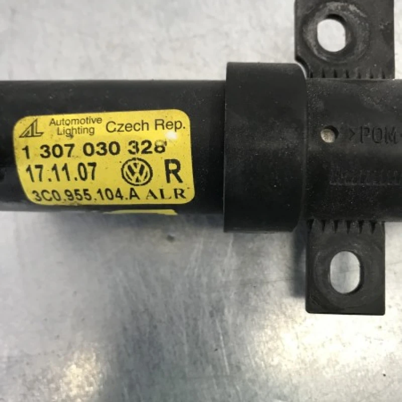 Spalator far dreapta / Volkswagen Passat B6 2008 / Caroserie, oglinzi si faruri