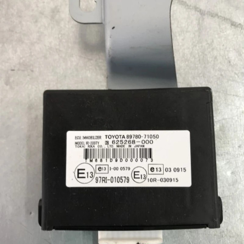 Calculator imobilizer Toyota Hilux AN20 2010