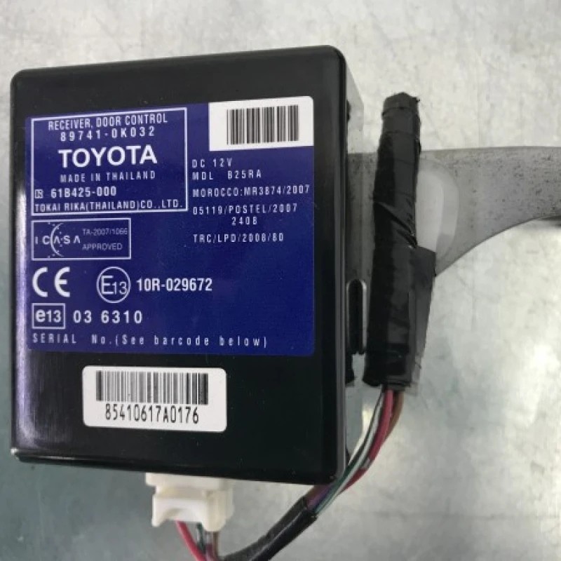 Modul inchidere centralizata Toyota Hilux AN20 2010