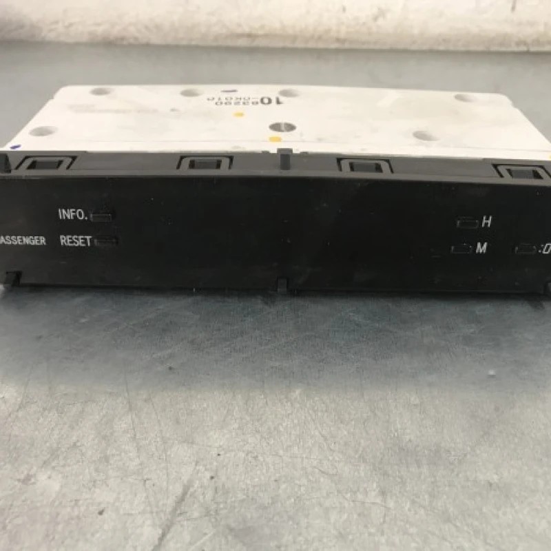 Ecran ceas / Toyota Hilux AN20 2010 / Audio si electronice