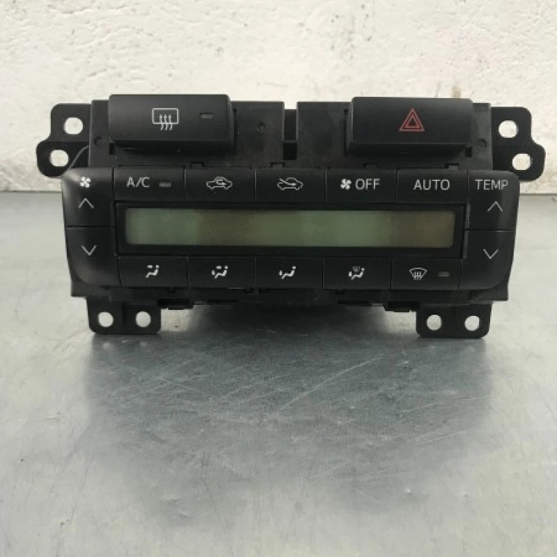 Panou climatronic Toyota Hilux AN20 2010