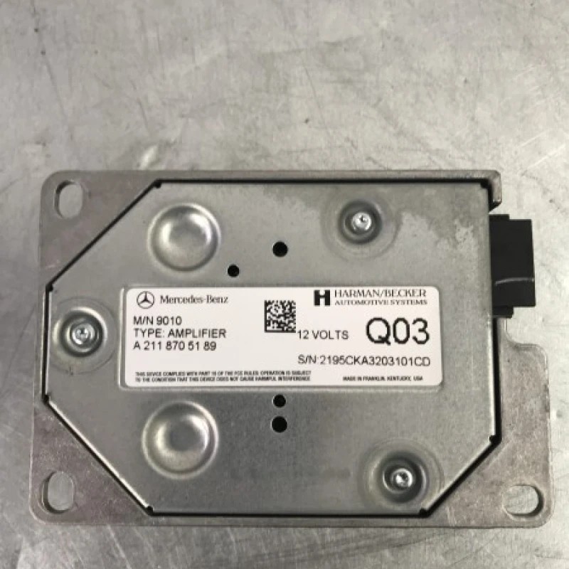Amplificator audio / Mercedes-Benz GL Class X164 2012 / Audio si electronice