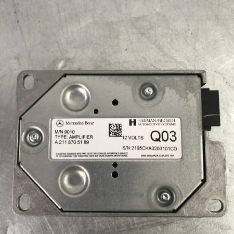 Amplificator audio Mercedes-Benz 
