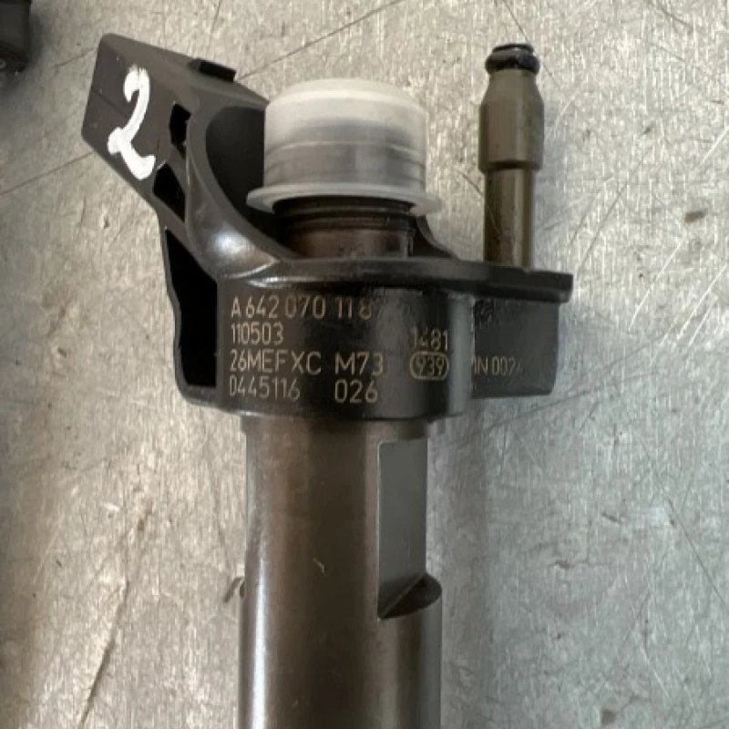 Injector / Mercedes-Benz GL Class X164 2012 / Interior