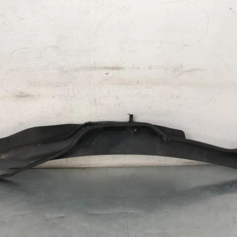 Grila stergatoare parbriz / Mercedes-Benz GL Class X164 2012 / Caroserie, oglinzi si faruri