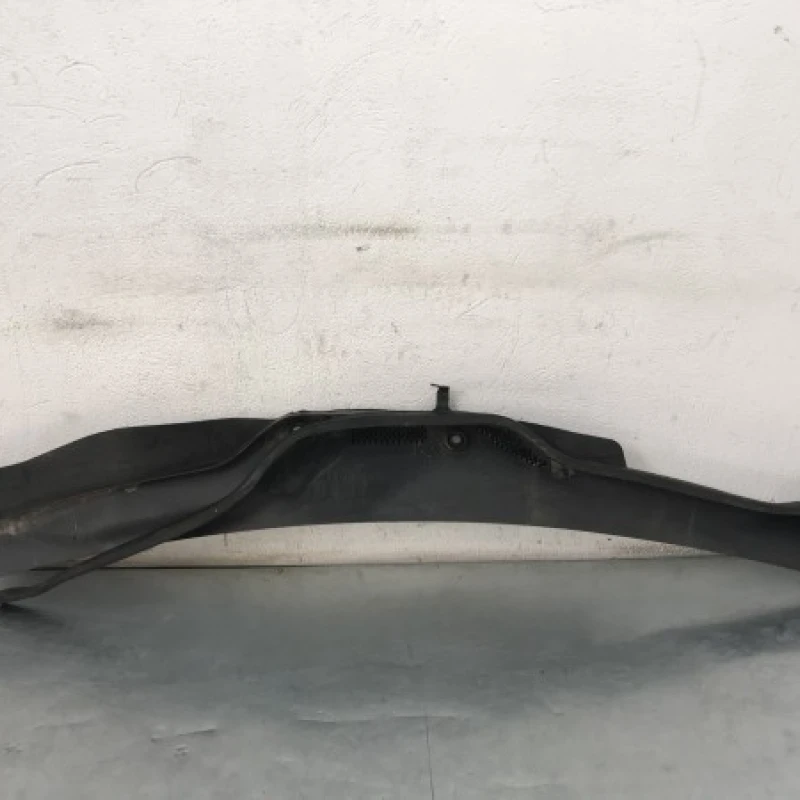 Grila stergatoare parbriz / Mercedes-Benz GL Class X164 2012 / Caroserie, oglinzi si faruri