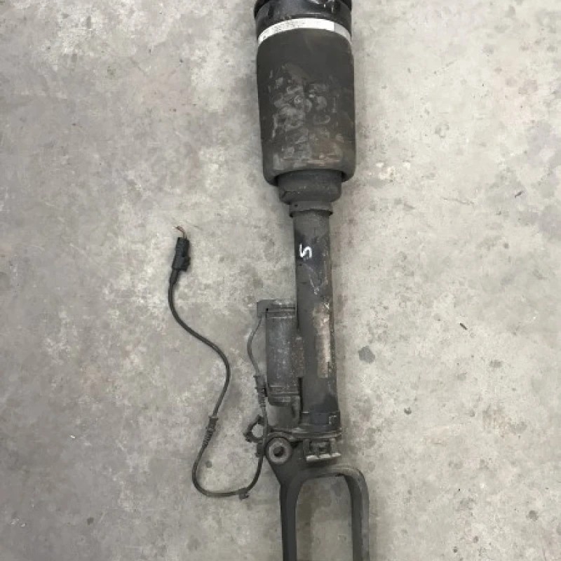 Amortizor telescop cu perna stanga fata / Mercedes-Benz GL Class X164 2012 / Directie si suspensie