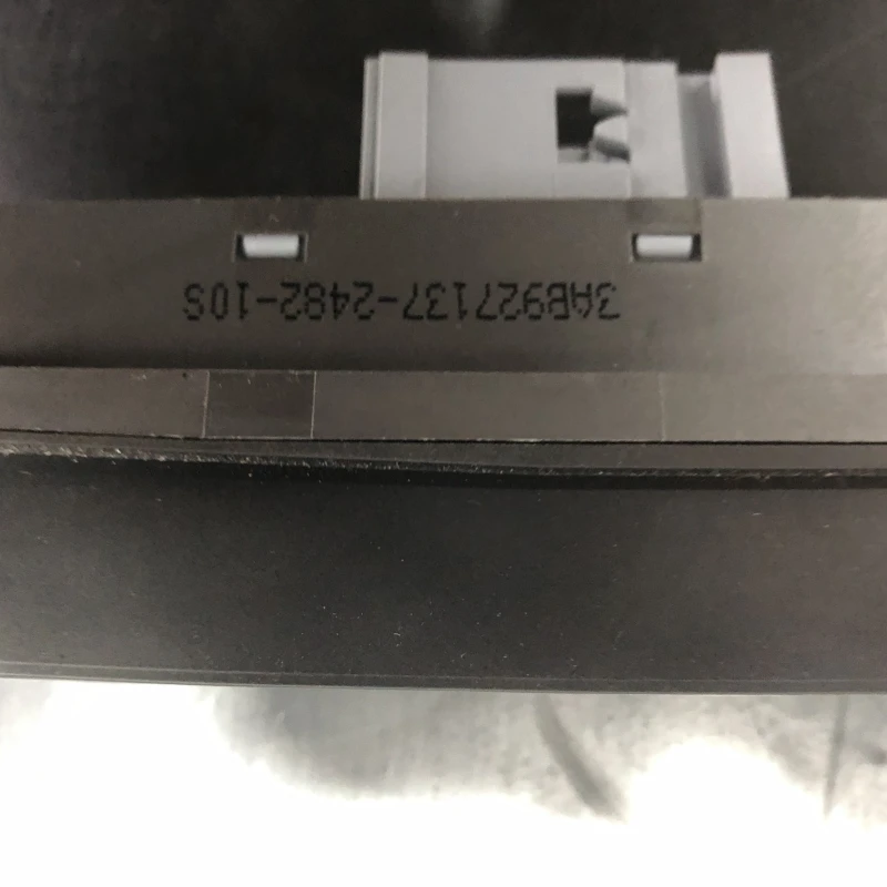 Buton frana de mana / Volkswagen Passat B7 2013 / Interior