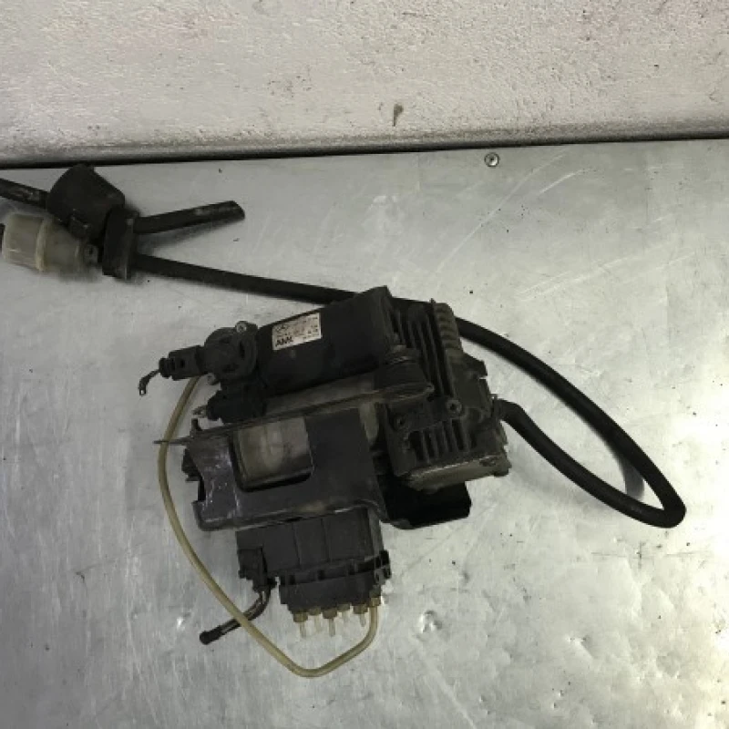 Compresor suspensie Mercedes-Benz 
