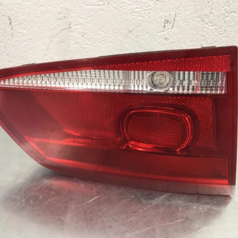 Stop stanga haion Volkswagen Passat B7 2012
