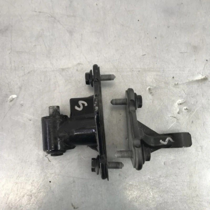 Balamale usa stanga fata Mercedes-Benz GL Class X164 2012