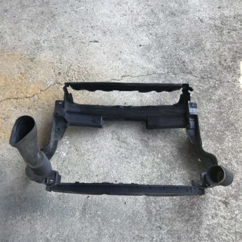 Deflector aer trager / Mercedes-Benz GL Class X164 2012 / Caroserie, oglinzi si faruri
