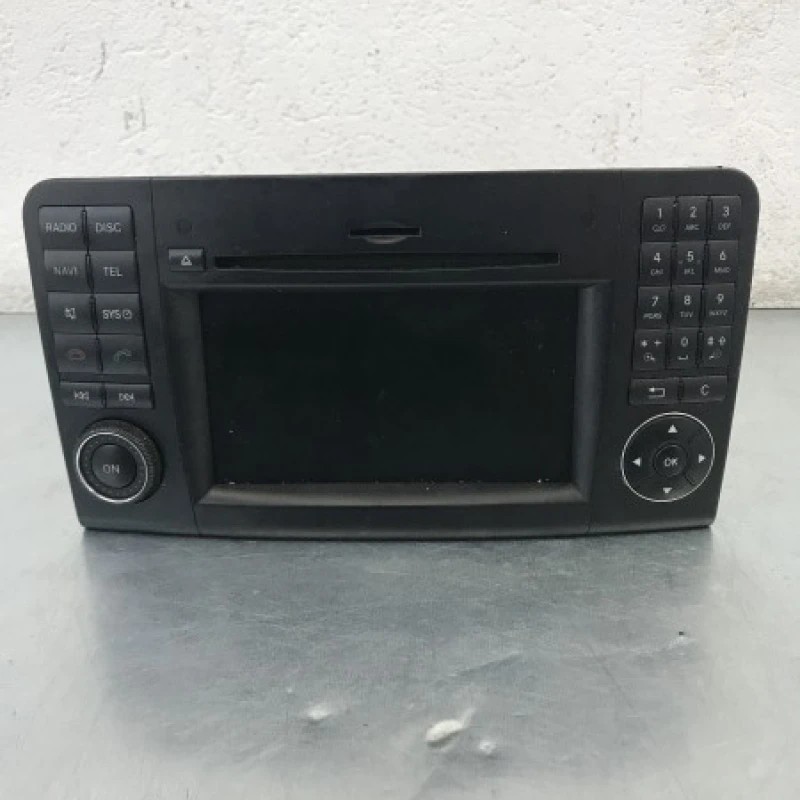 Navigatie sistem multimedia / Mercedes-Benz GL Class X164 2012 / Audio si electronice