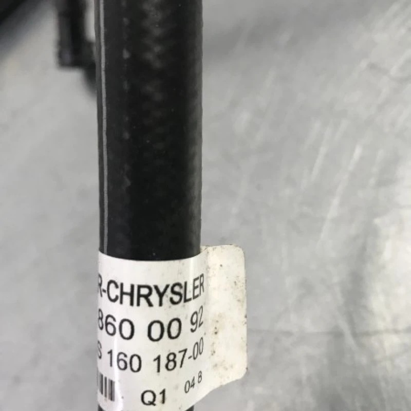Furtun spalator faruri / Mercedes-Benz GL Class X164 2012 / Caroserie, oglinzi si faruri