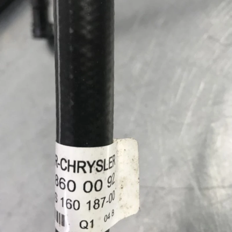 Furtun spalator faruri / Mercedes-Benz GL Class X164 2012 / Caroserie, oglinzi si faruri