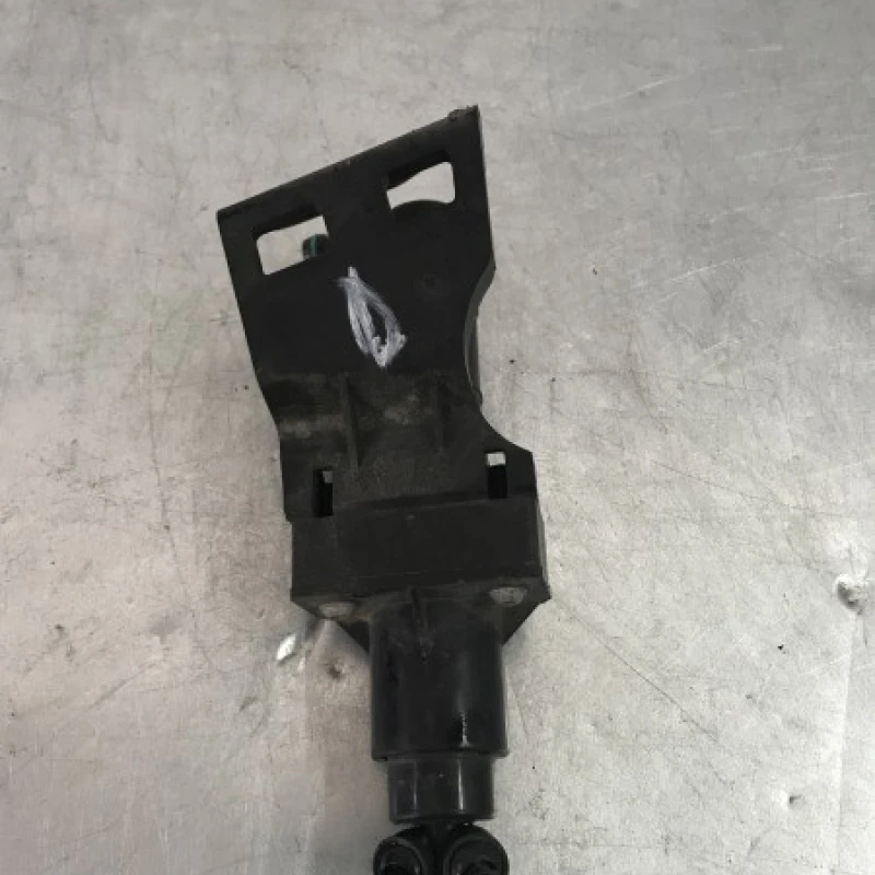 Spalator far dreapta / Mercedes-Benz GL Class X164 2012 / Caroserie, oglinzi si faruri
