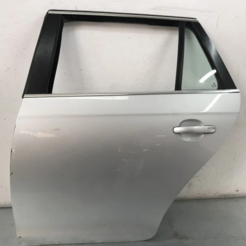 Usa stanga spate / Volkswagen Golf MK6 2010 / Caroserie, oglinzi si faruri
